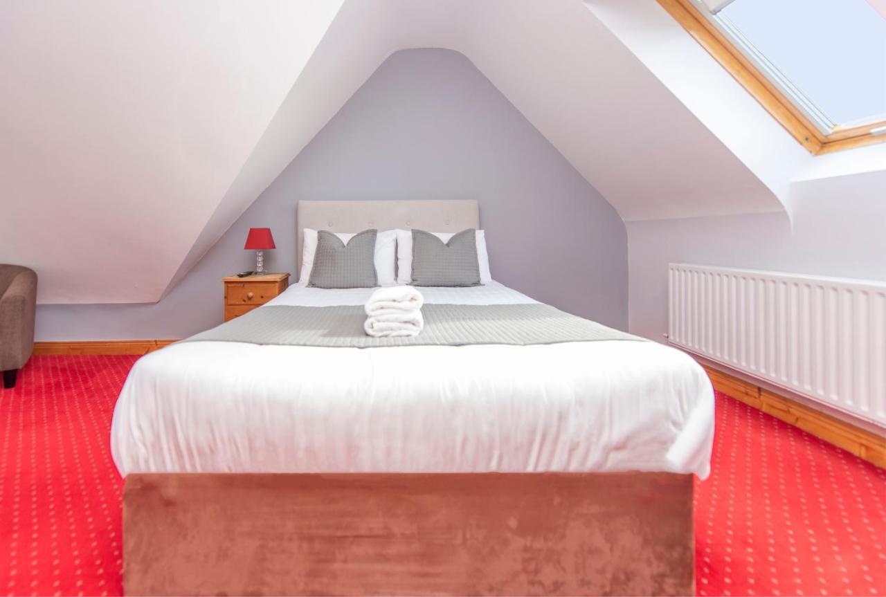 Dingle Marina Lodge Екстериор снимка