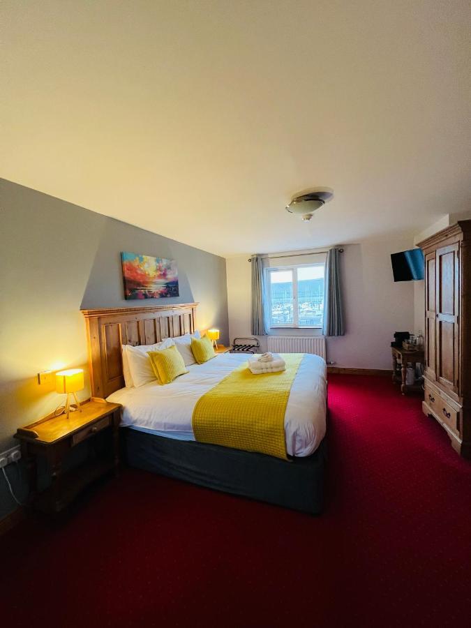 Dingle Marina Lodge Екстериор снимка